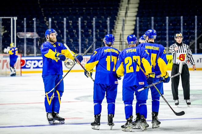 Збірна України по хокею обіграла Литву та підвищилася у класі