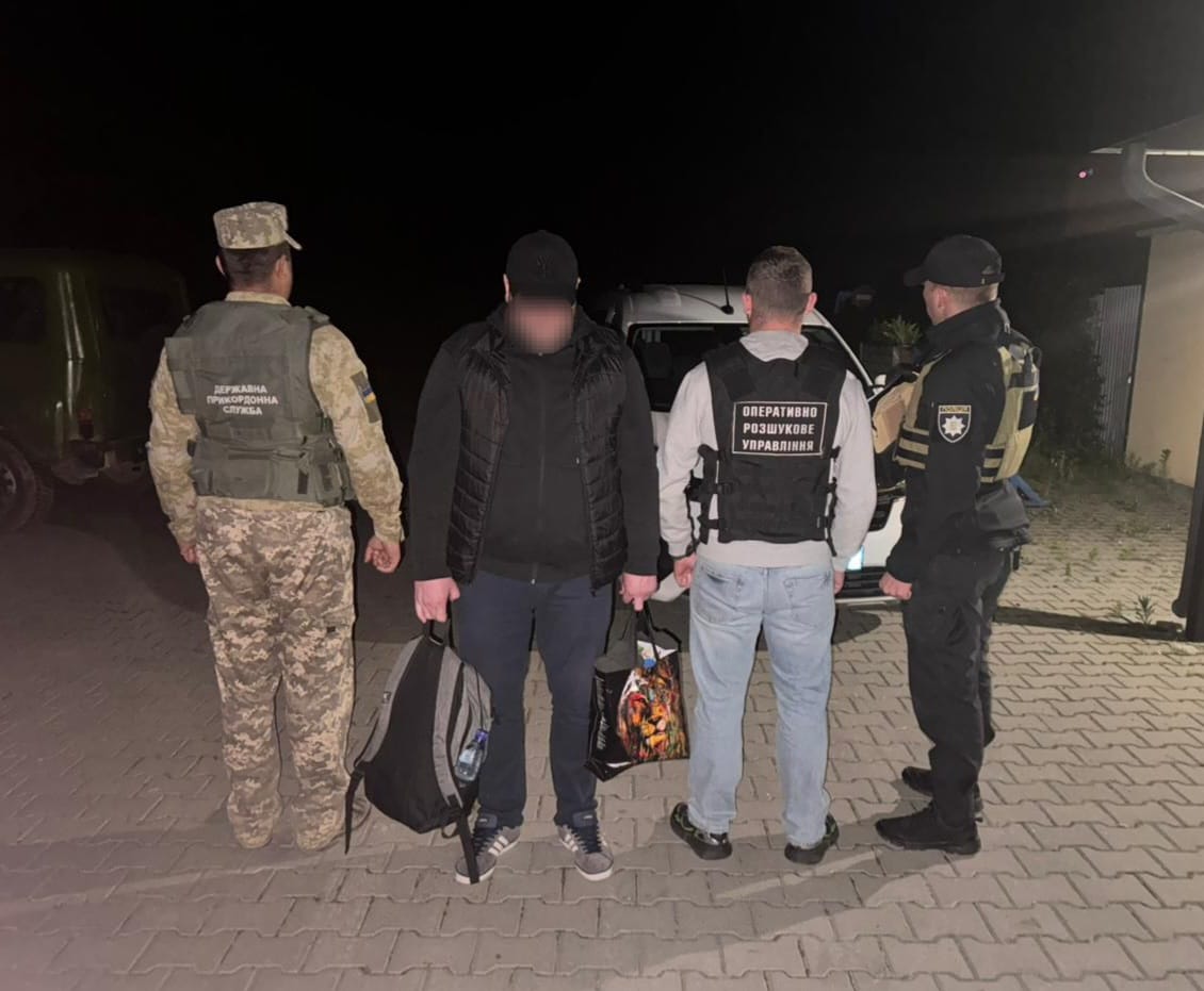 Харків’янина, який сплатив за перетин кордону 8 тис. доларів, кинули на об’їзній дорозі Ужгорода