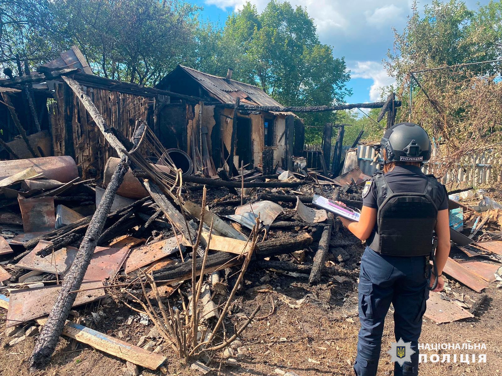 На Харківщині через ворожі обстріли одна людина загинула, ще троє поранені: слідчі задокументували наслідки воєнних злочинів