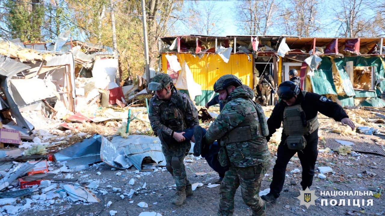 Внаслідок авіаудару по Куп’янську травмовані семеро людей: поліція документує злочин рф