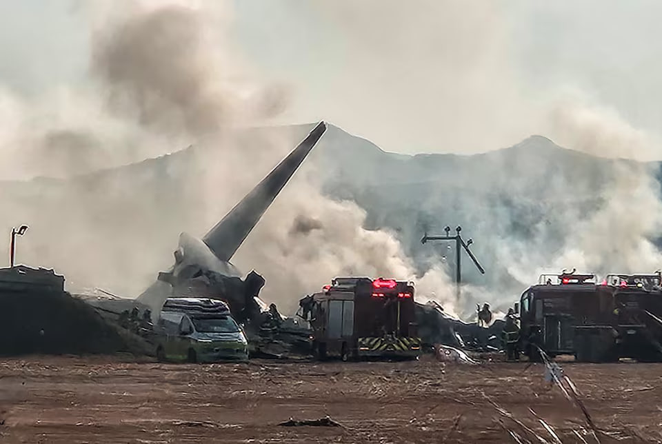 У Південній Кореї розбився літак зі 175 пасажирами: понад сотня людей загинули